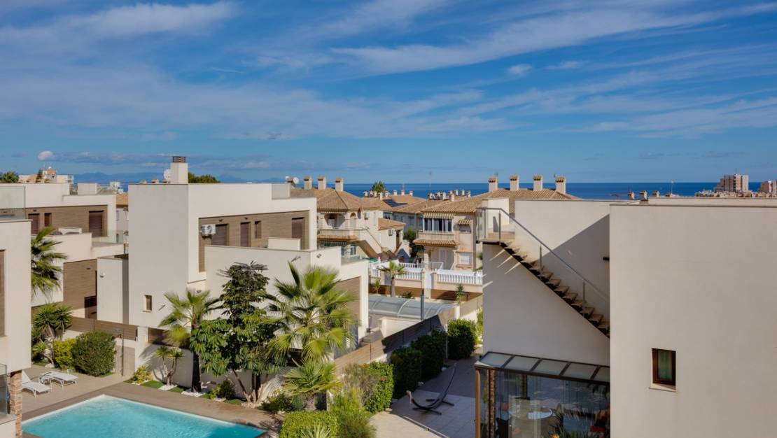 Nueva construcción  - Chalet - Torrevieja - Torrevieja Centro