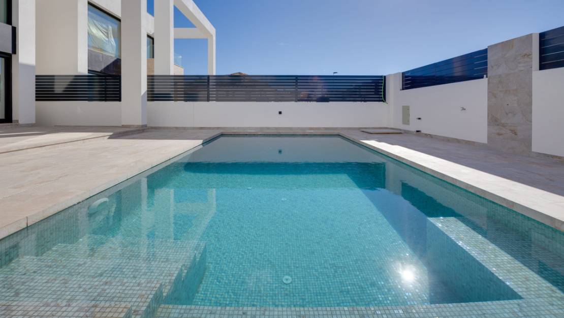 Nueva construcción  - Chalet - Torrevieja - Torrevieja Centro