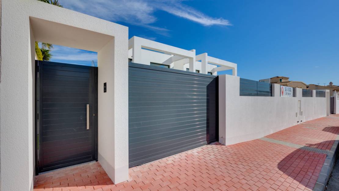 Nueva construcción  - Chalet - Torrevieja - Torrevieja Centro