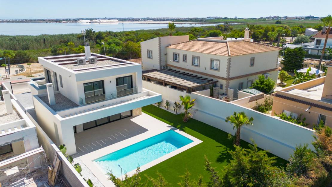 Nueva construcción  - Chalet - Torrevieja - Torrevieja Centro