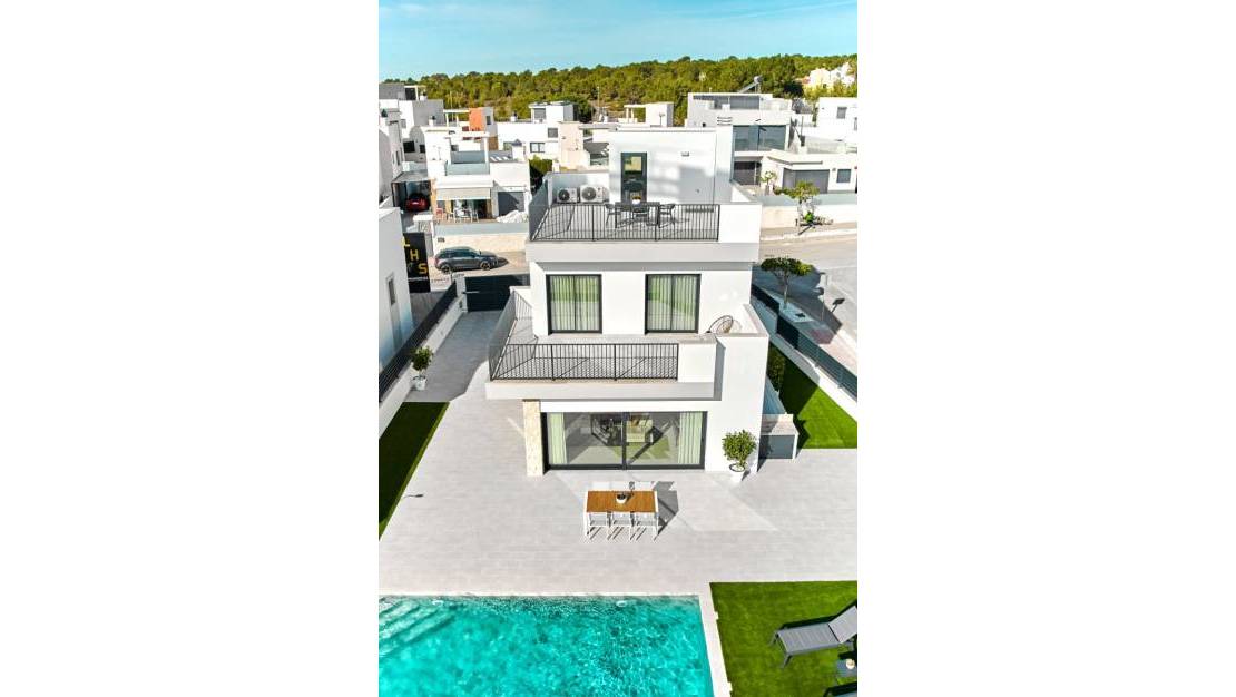 Nueva construcción  - Villa de Lujo - San Miguel de Salinas - La Cañada
