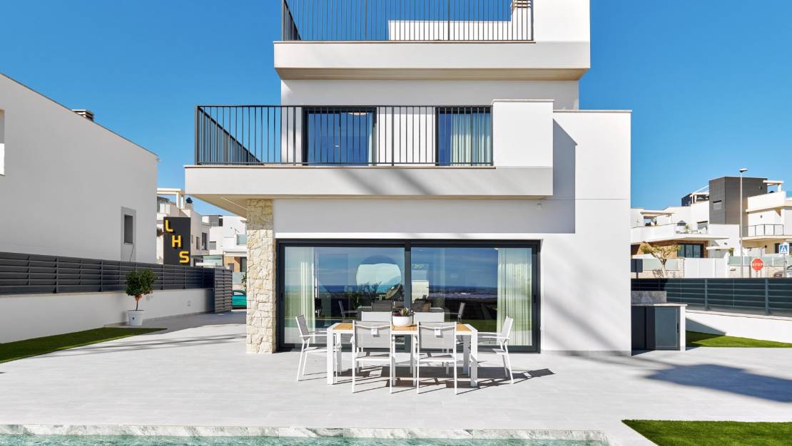 Nueva construcción  - Villa de Lujo - San Miguel de Salinas - La Cañada