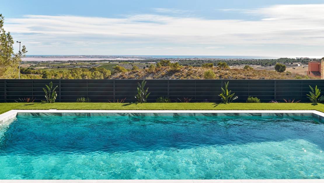 Nueva construcción  - Villa de Lujo - San Miguel de Salinas - La Cañada