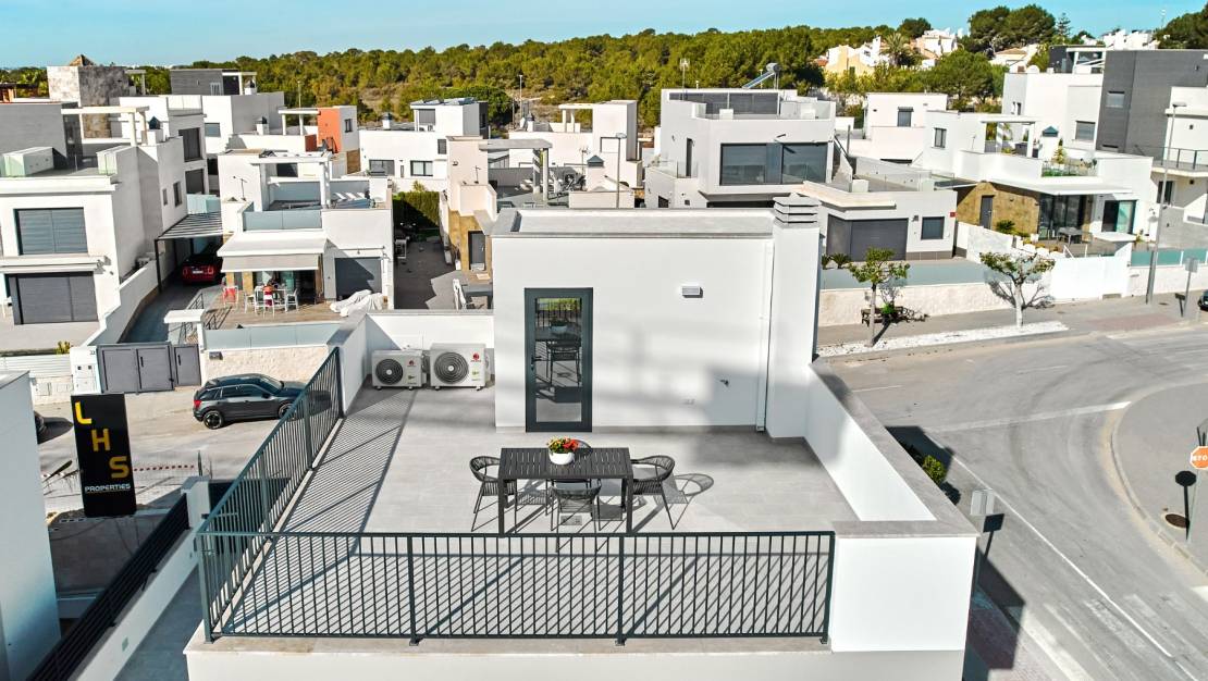Nueva construcción  - Villa de Lujo - San Miguel de Salinas - La Cañada