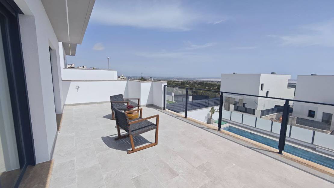 Nueva construcción  - Villa de Lujo - San Miguel de Salinas - La Cañada