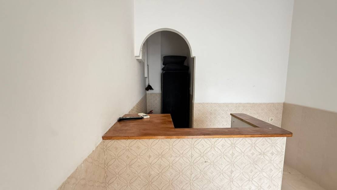 Rental - Commercial property - San Miguel de Salinas