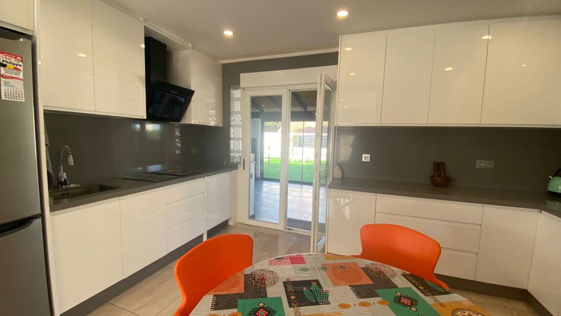 Rental - Detached Villa - San Miguel de Salinas