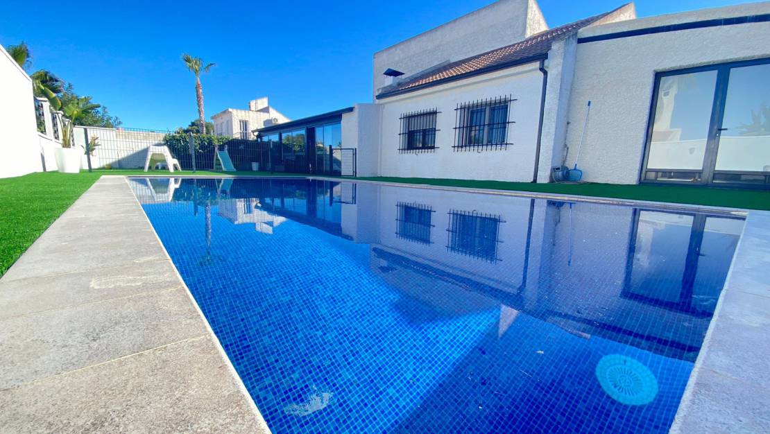 Rental - Detached Villa - San Miguel de Salinas