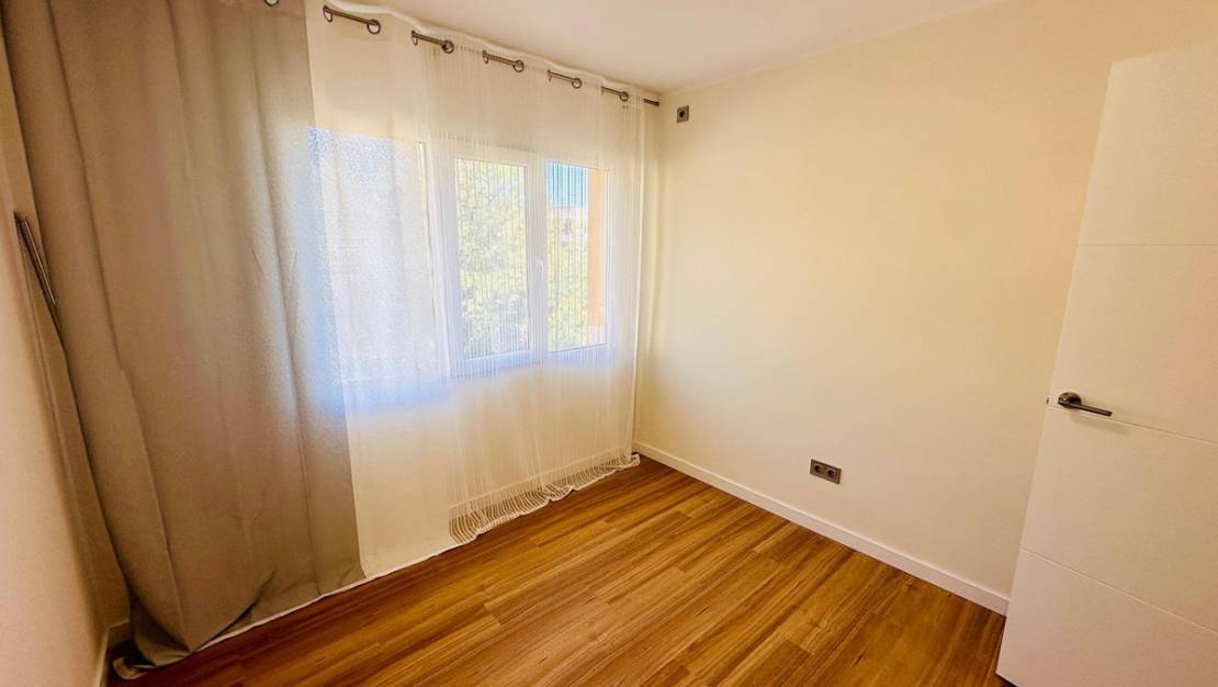 Sale - Apartment - Alicante - Alicante Centro