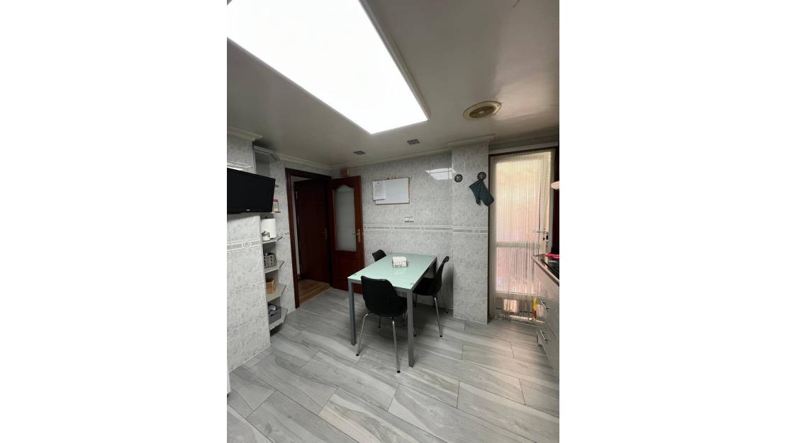 Sale - Apartment - Alicante - Alicante Centro