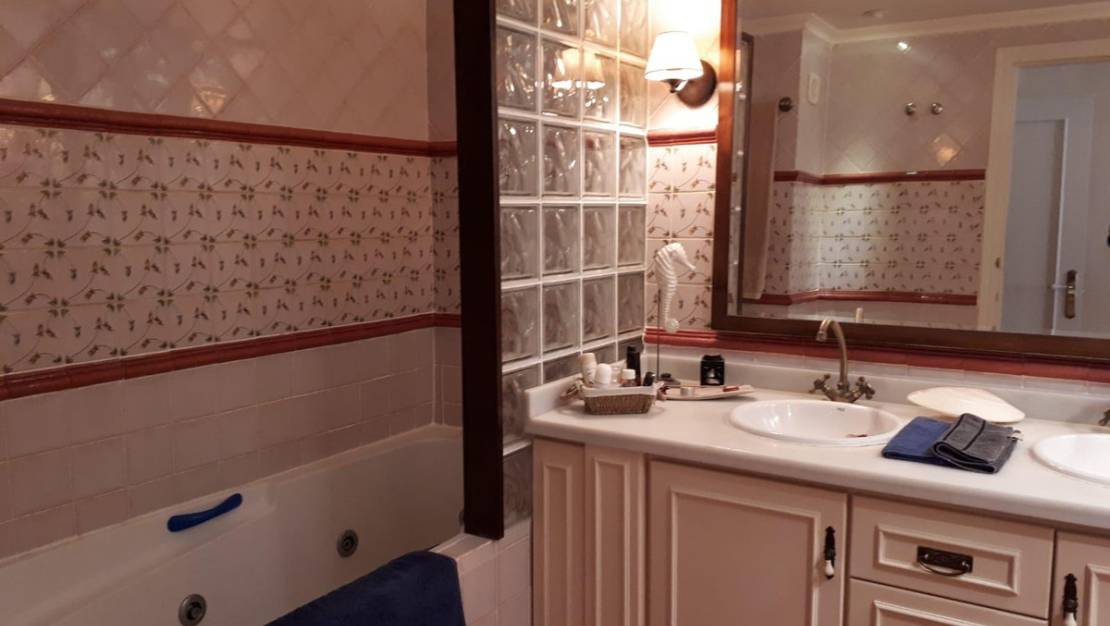 Sale - Apartment - Alicante - Alicante Centro