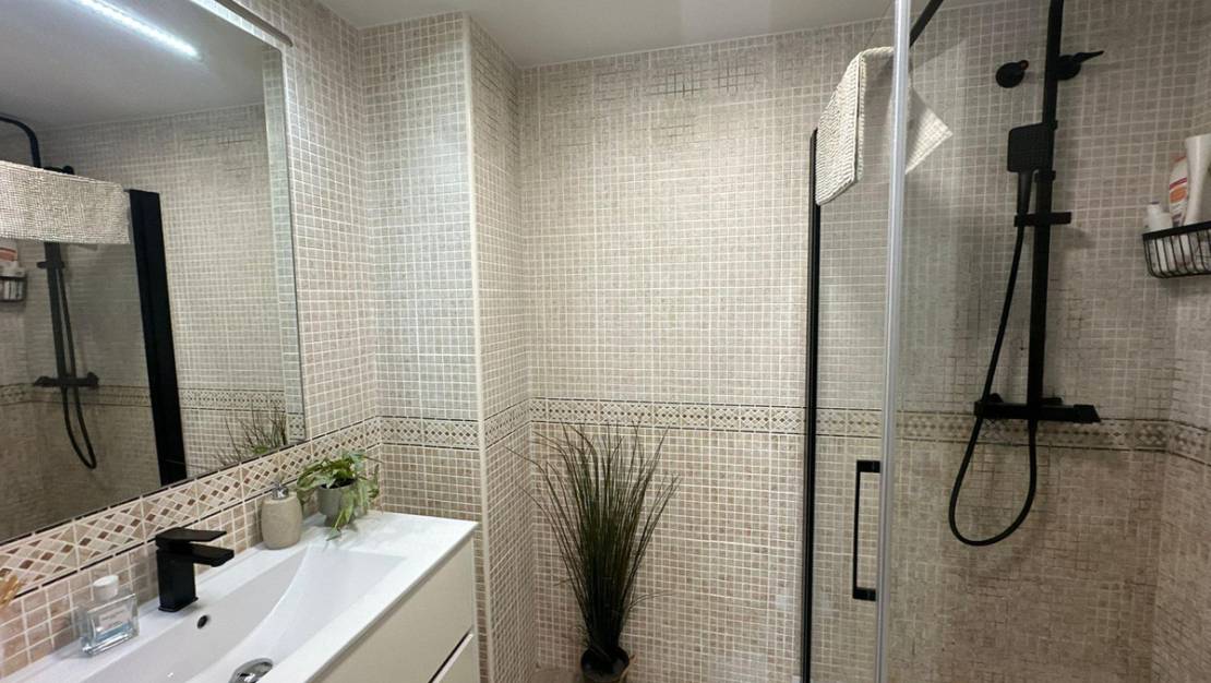 Sale - Apartment - Alicante - Alicante Centro