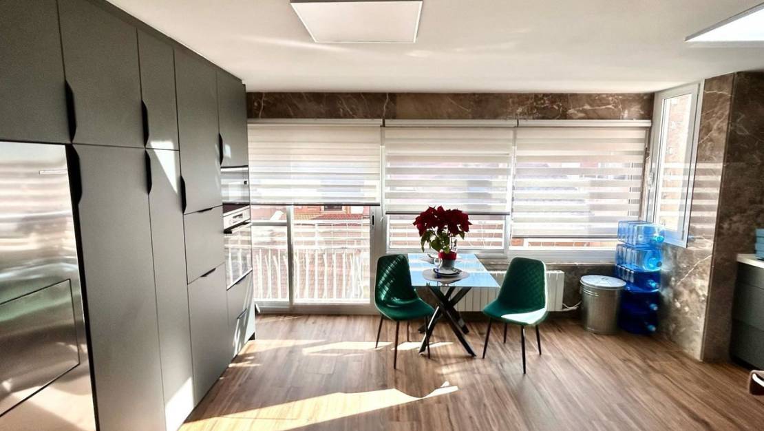 Sale - Apartment - Alicante City - Alicante City Centro