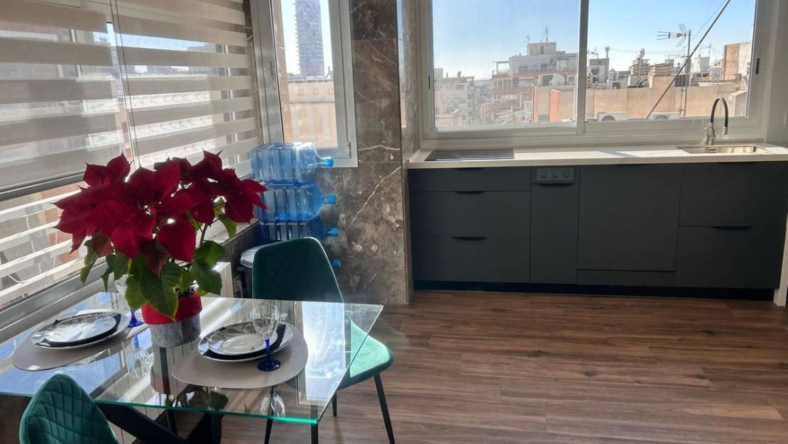 Sale - Apartment - Alicante City - Alicante City Centro