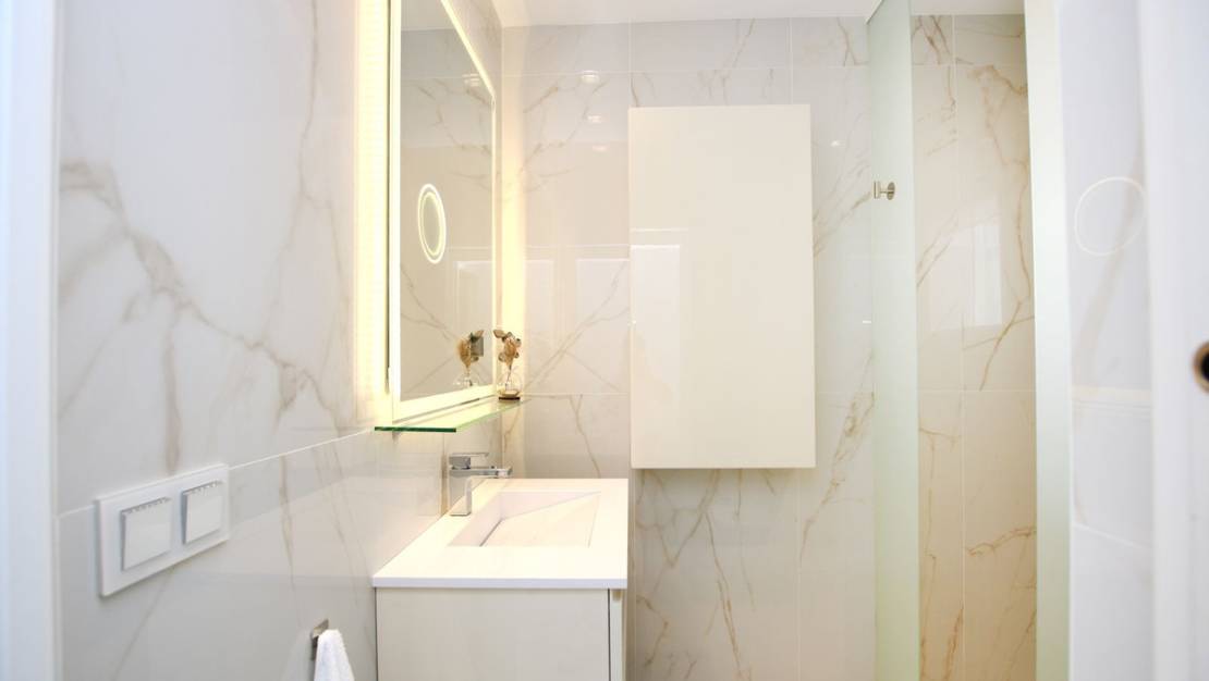 Sale - Apartment - Alicante City - Alicante City Centro