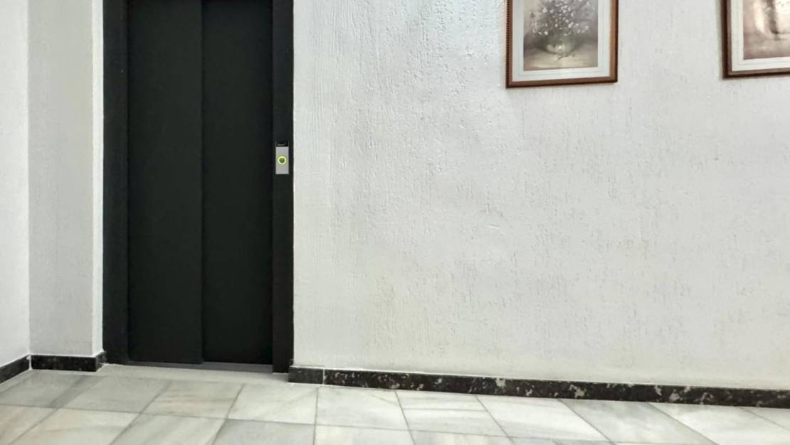 Sale - Apartment - Almoradí