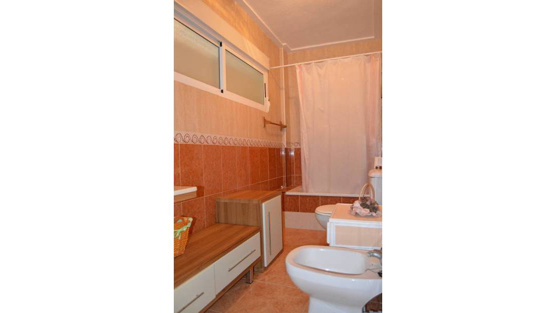 Sale - Apartment/Bungalow - Torrevieja - El Acequión - Los Náufragos