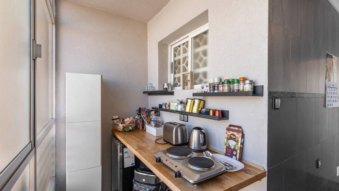 Sale - Apartment - Daya Nueva - Daya Nueva Centro