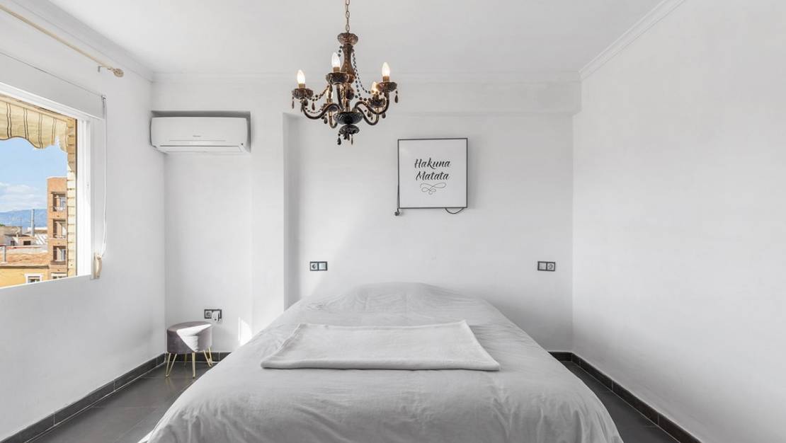 Sale - Apartment - Daya Nueva - Daya Nueva Centro