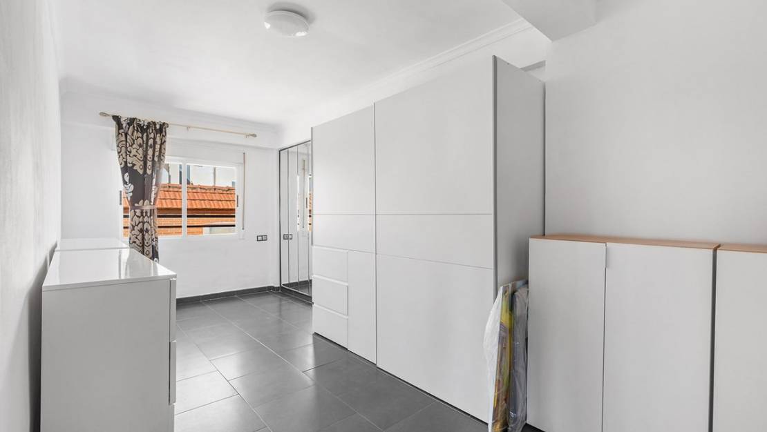 Sale - Apartment - Daya Nueva - Daya Nueva Centro