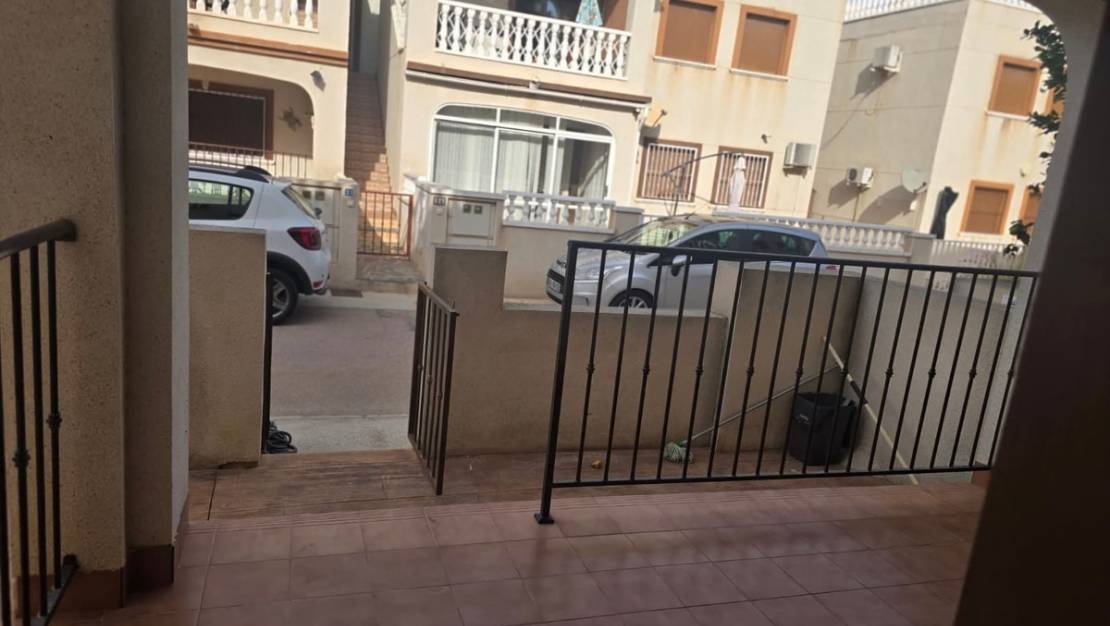 Sale - Apartment - Daya Vieja - Daya Vieja Centro