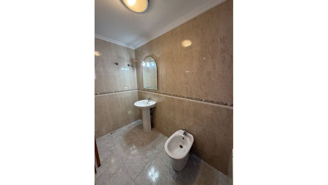 Sale - Apartment - Daya Vieja - Daya Vieja Centro