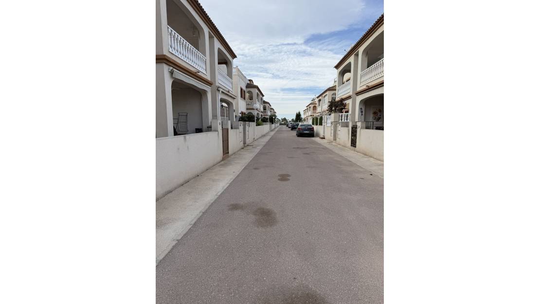 Sale - Apartment - Daya Vieja - Daya Vieja Centro