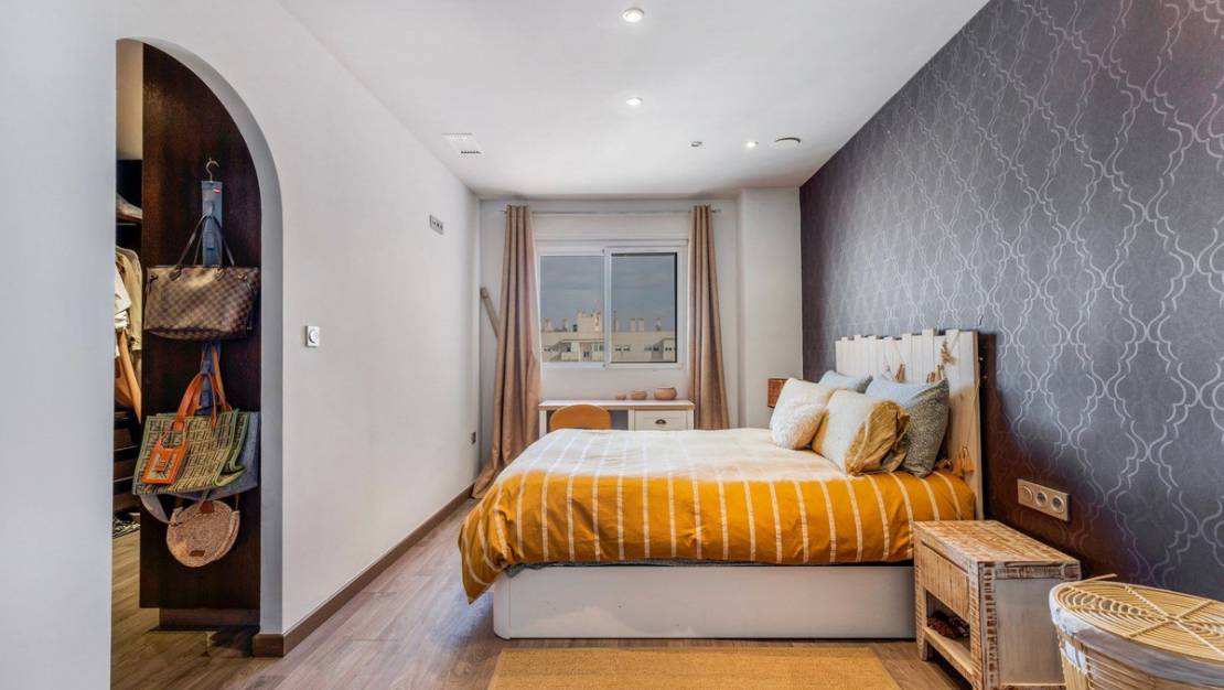 Sale - Apartment - Elche - Elche Centro