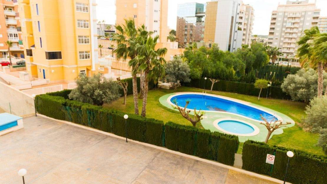 Sale - Apartment - Guardamar del Segura - CENTRO