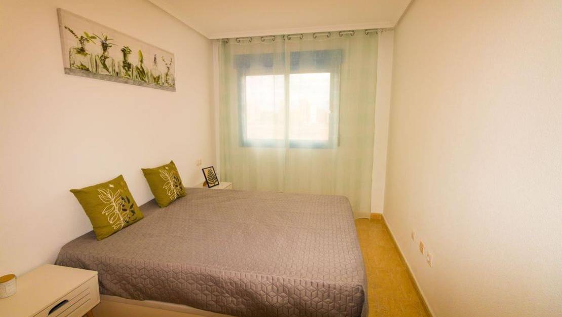 Sale - Apartment - Guardamar del Segura - CENTRO