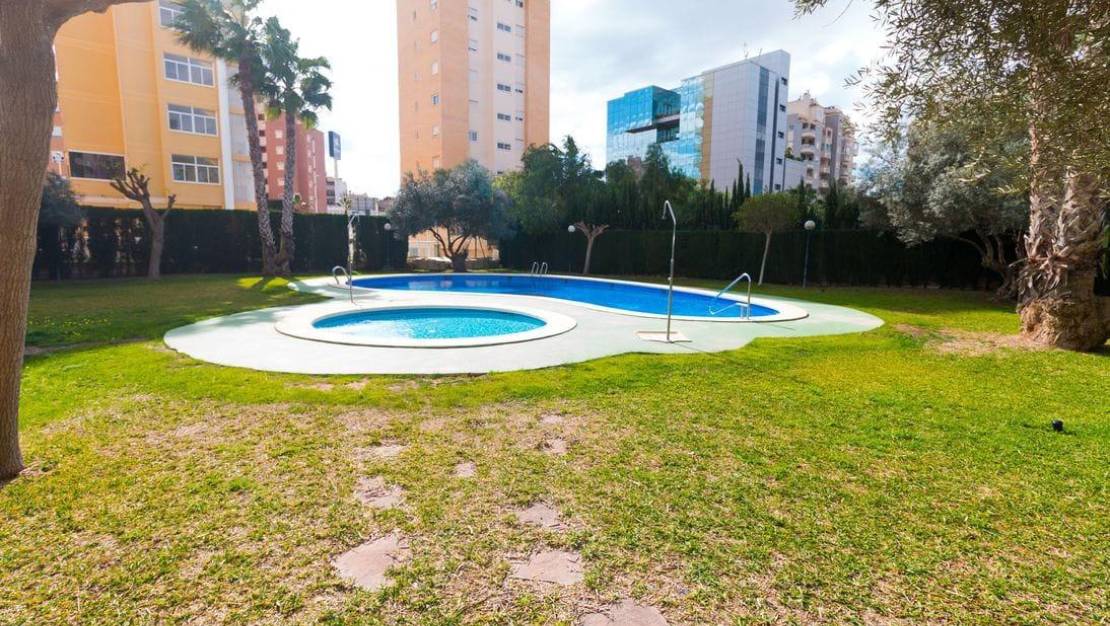 Sale - Apartment - Guardamar del Segura - CENTRO