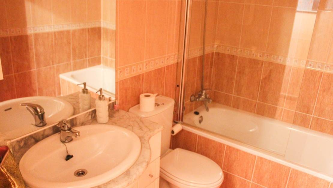 Sale - Apartment - Guardamar del Segura - El Eden