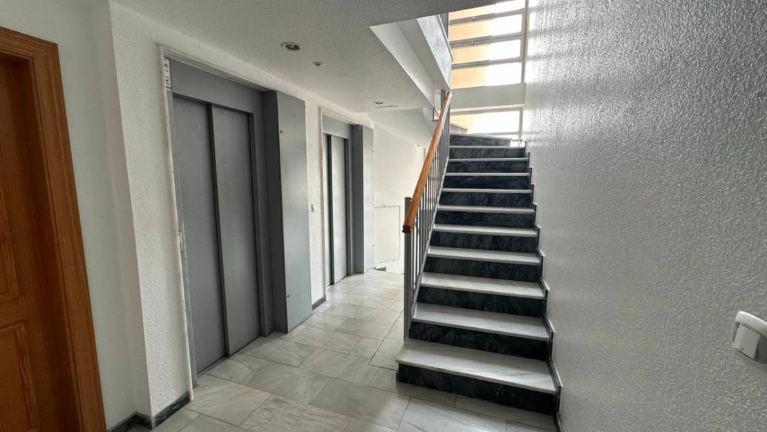 Sale - Apartment - Guardamar del Segura - Guardamar del Segura Centro