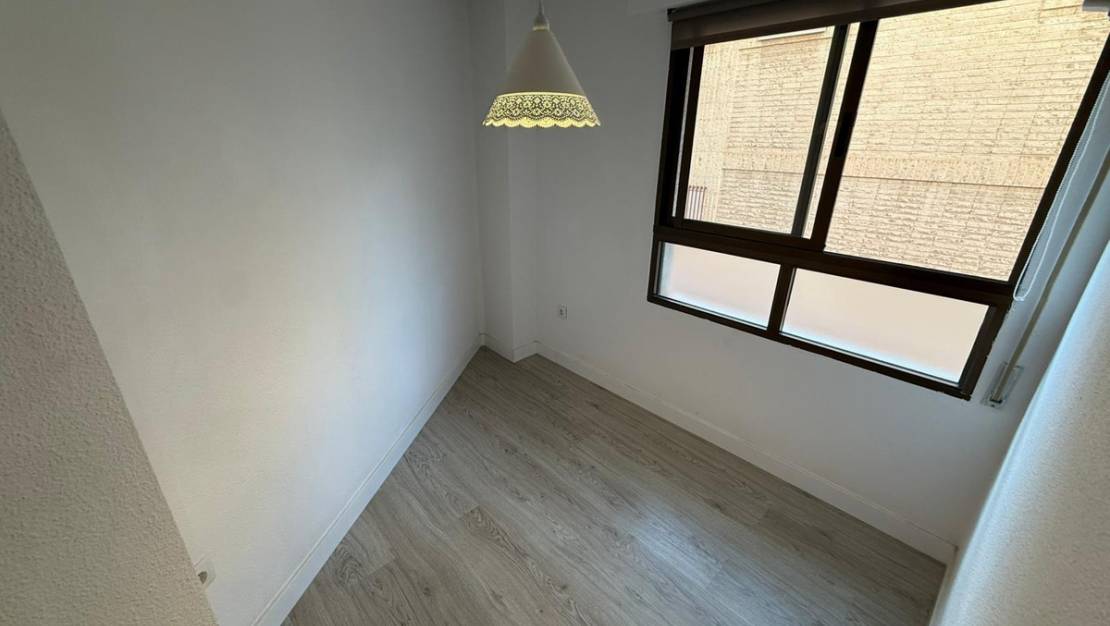 Sale - Apartment - Guardamar del Segura - Guardamar del Segura Centro