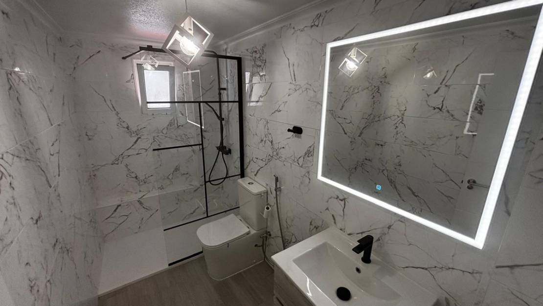 Sale - Apartment - Guardamar del Segura - Guardamar del Segura Centro