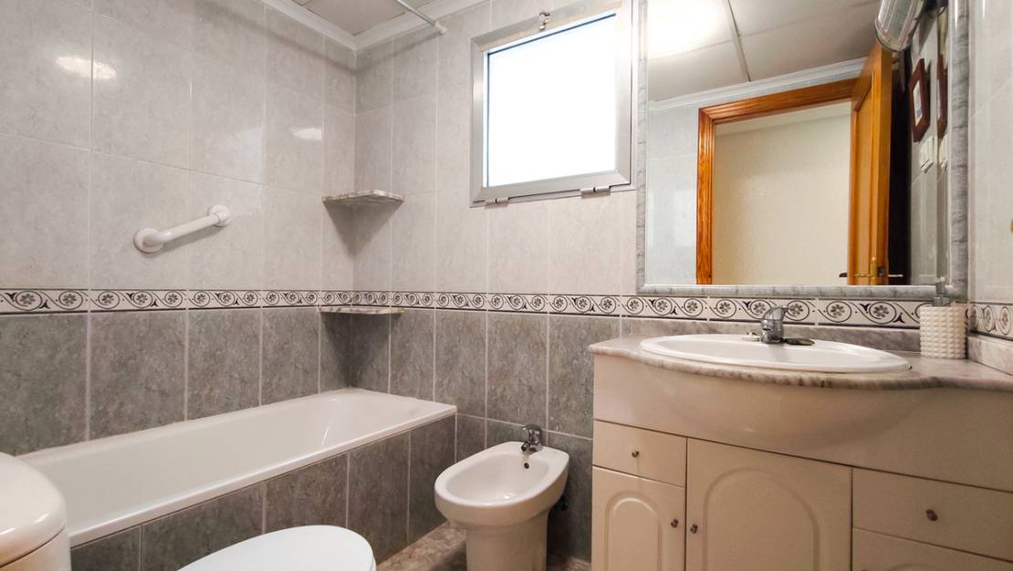 Sale - Apartment - Guardamar del Segura - Guardamar del Segura Centro
