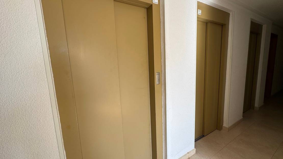 Sale - Apartment - Guardamar del Segura - Guardamar del Segura Centro