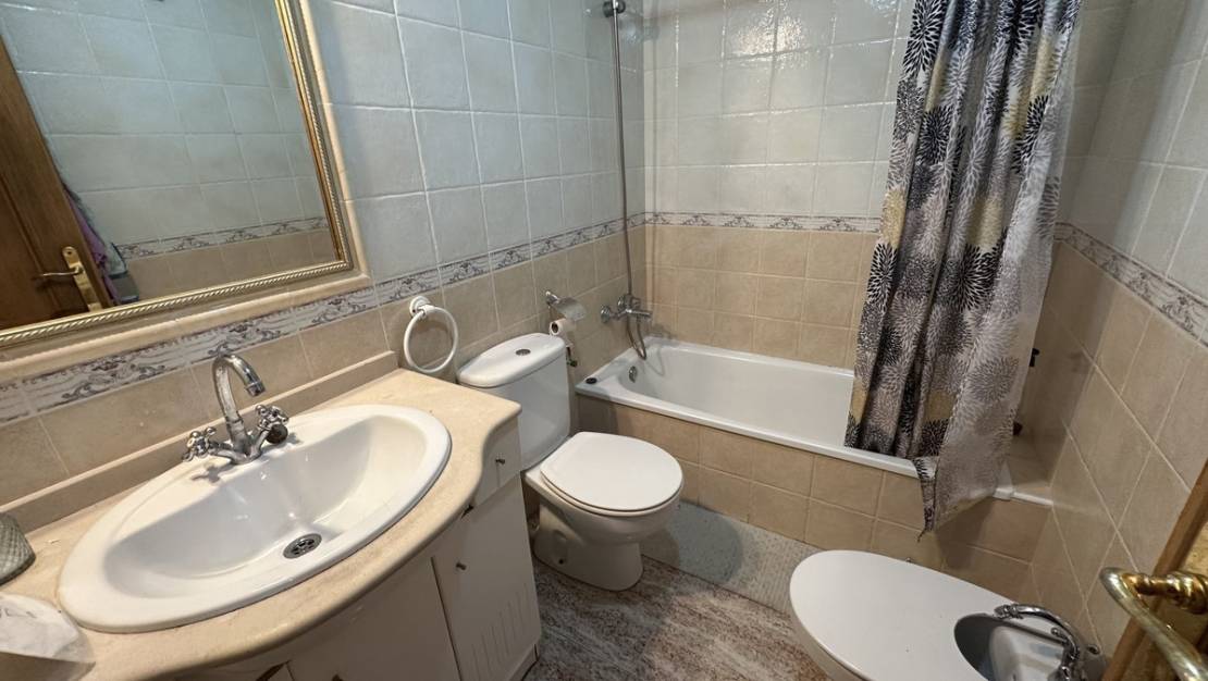 Sale - Apartment - Guardamar del Segura - Guardamar del Segura Centro