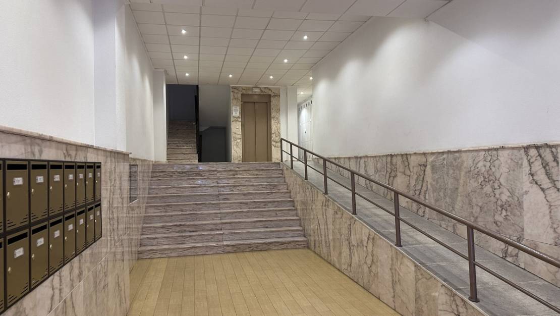 Sale - Apartment - Guardamar del Segura - Guardamar del Segura Centro