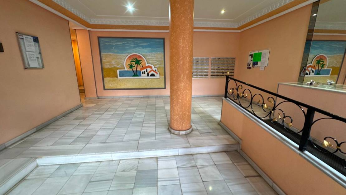 Sale - Apartment - Guardamar del Segura - Guardamar del Segura Centro