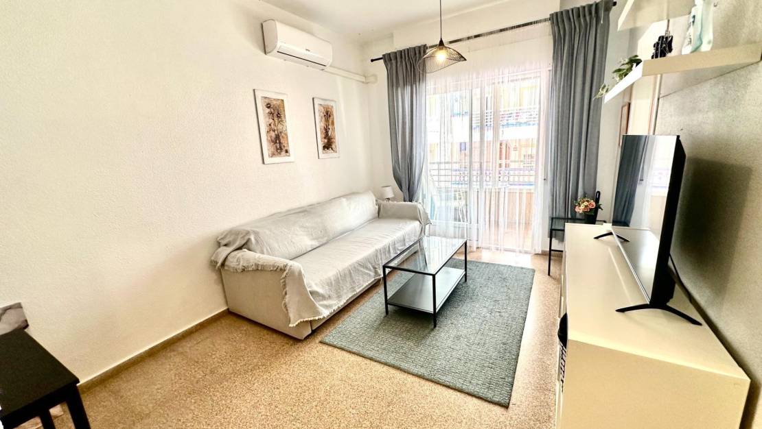 Sale - Apartment - Guardamar del Segura - Pueblo