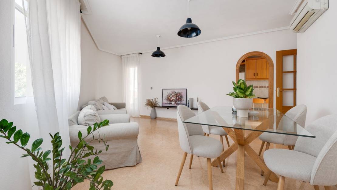 Sale - Apartment - Jacarilla