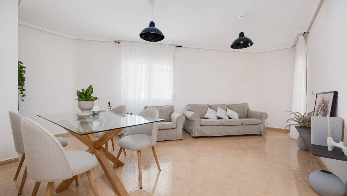 Sale - Apartment - Jacarilla