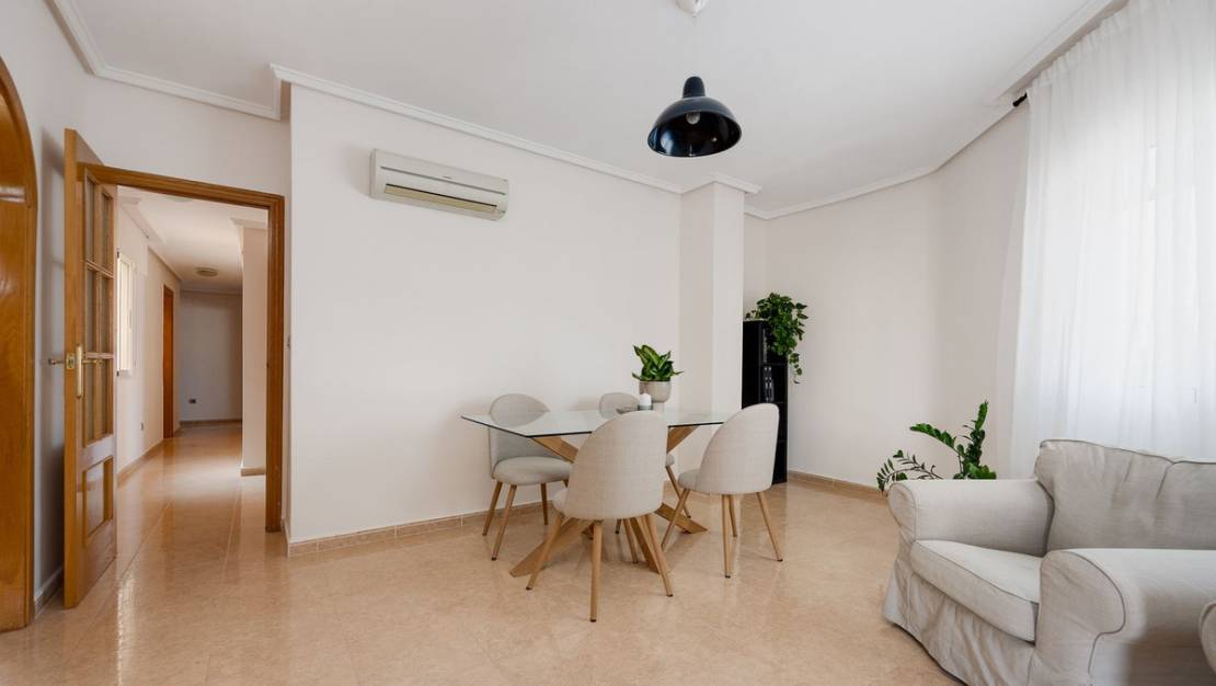 Sale - Apartment - Jacarilla
