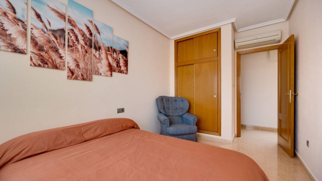 Sale - Apartment - Jacarilla