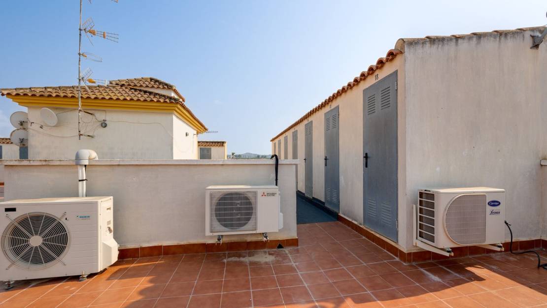 Sale - Apartment - Jacarilla