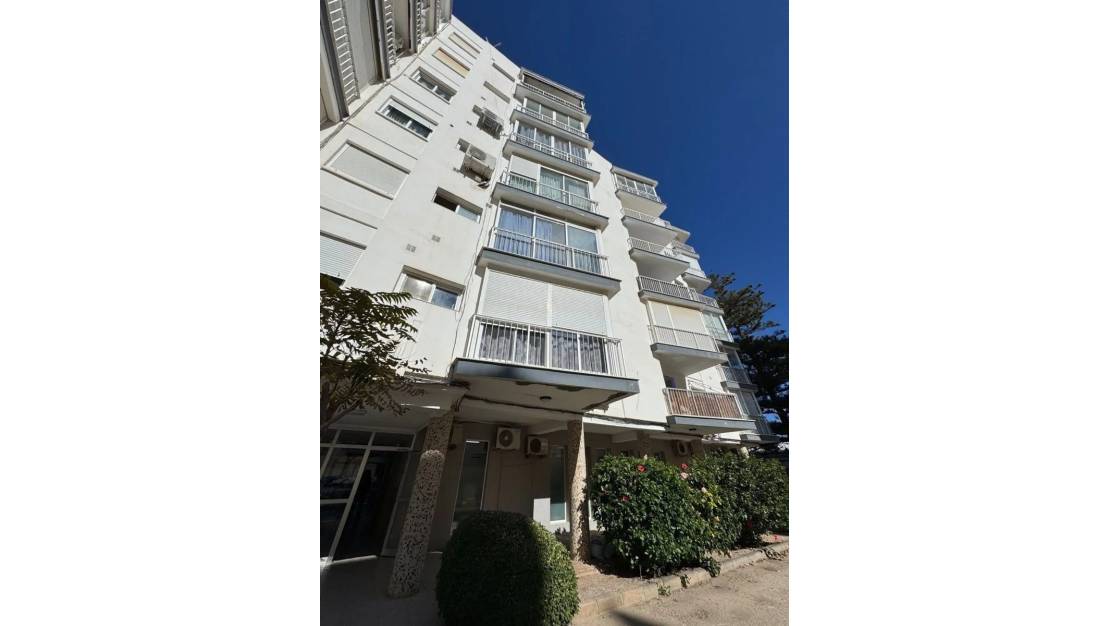 Sale - Apartment - L'Alfás del Pi - Albir