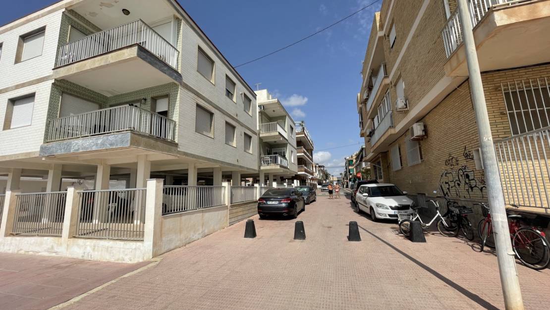 Sale - Apartment - Los Alcázares