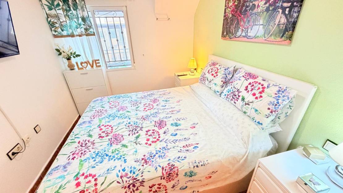 Sale - Apartment - Los Montesinos - Los Montesinos Centro