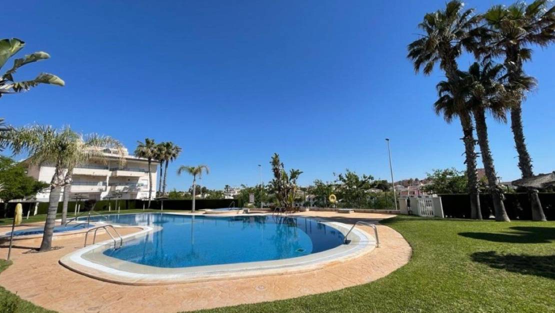 Sale - Apartment - Mil Palmeras